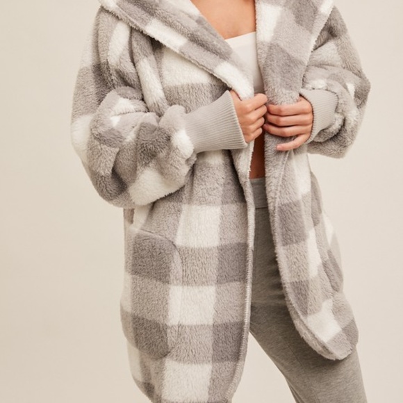 Gray & White Check Checkered Print Soft Sherpa Hoodie Cardigan - Picture 4 of 8